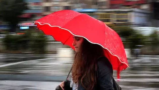 Meteoroloji İstanbul İçin Saat Verdi