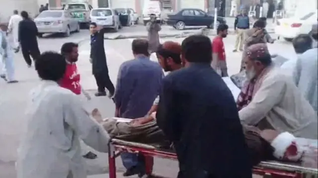 Pakistan'da Ölü Sayısı 132 Oldu
