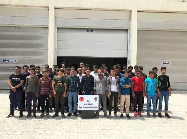 Van'da 52 Kaçak Mülteci Yakaladı