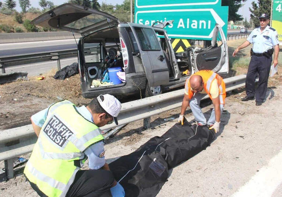 Adana'da Feci Kaza: 3 Ölü, 6 Yaralı