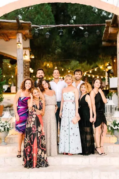 Can Bonomo ve Öykü Karayel, Çeşme'de Düğün Yaptı Can Bonomo ve Öykü Karayel, Çeşme'de Düğün Yaptı
