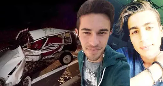 Gencin Kullandığı Otomobille Hafif Ticari Araç Çarpıştı: 2 Ölü, 2 Yaralı