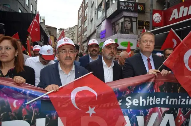 Trabzon'da 15 Temmuz Yürüyüşü Trabzon'da 15 Temmuz Yürüyüşü