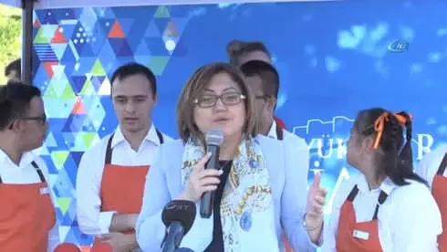 Büyükşehir, Öğrencilere 300 Adet Bisiklet Dağıttı Büyükşehir, Öğrencilere 300 Adet Bisiklet Dağıttı