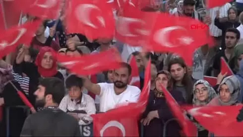 Diyarbakır, Tunceli ve Elazığ'da 15 Temmuz Anma Programlarına Binler Katıldı Diyarbakır, Tunceli ve Elazığ'da 15 Temmuz Anma Programlarına Binler Katıldı