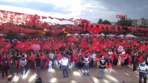Diyarbakır, Tunceli ve Elazığ'da 15 Temmuz Anma Programlarına Binler Katıldı Diyarbakır, Tunceli ve Elazığ'da 15 Temmuz Anma Programlarına Binler Katıldı