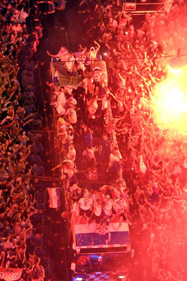 Dünya Kupasında İkinci Olan Hırvatistan, Şampiyon Gibi Karşılandı