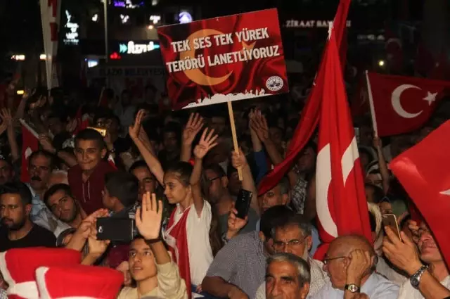 Elazığ'da 15 Temmuz Etkinlikleri Elazığ'da 15 Temmuz Etkinlikleri