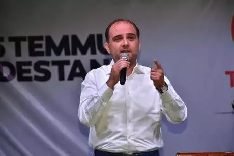 Manisalılar 15 Temmuz'da Meydanları Doldurdu