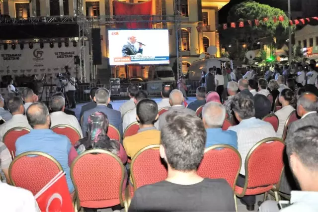 Manisalılar 15 Temmuz'da Yine Meydanı Doldurdu