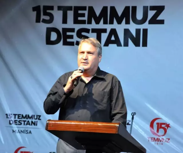 Manisalılar 15 Temmuz'da Yine Meydanı Doldurdu