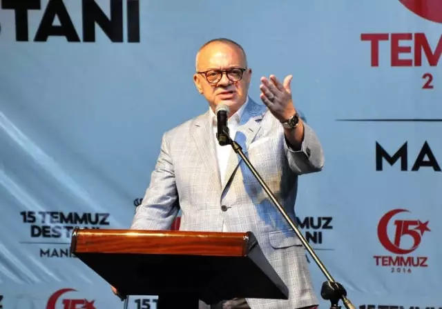 Manisalılar 15 Temmuz'da Yine Meydanı Doldurdu