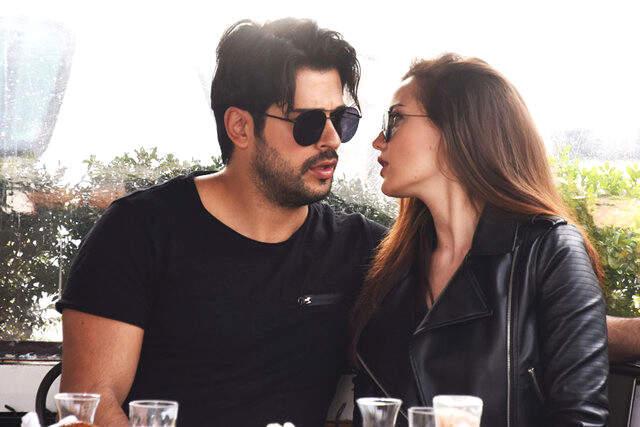Reklam Filminde Oynayan Burak Özçivit Kazancıyla Fahriye Evcen'e Araba Aldı