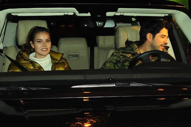 Reklam Filminde Oynayan Burak Özçivit Kazancıyla Fahriye Evcen'e Araba Aldı