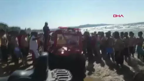 Şile'de 2 Kişi Boğuldu, Cankurtaranlar 100 Kişiyi Kurtardı