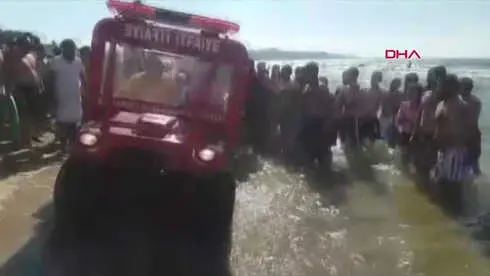 Şile'de 2 Kişi Boğuldu, Cankurtaranlar 100 Kişiyi Kurtardı