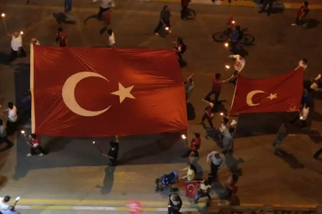 Van'da 15 Temmuz Demokrasi ve Milli Birlik Günü Van'da 15 Temmuz Demokrasi ve Milli Birlik Günü