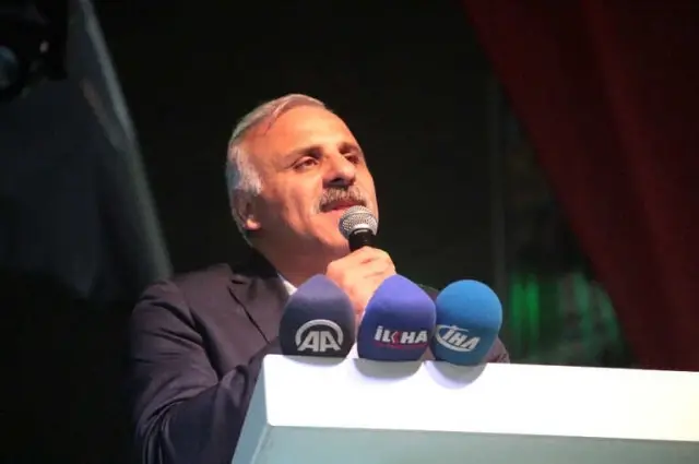 Van'da 15 Temmuz Demokrasi ve Milli Birlik Günü Van'da 15 Temmuz Demokrasi ve Milli Birlik Günü