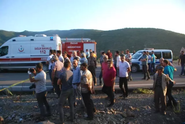 Tokat'ta Traktör Şarampole Yuvarlandı: 3 Ölü, 32 Yaralı