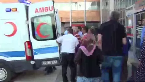 Traktörün Şarampole Yuvarlandığı Kazada 3 Ölü, 32 Yaralı
