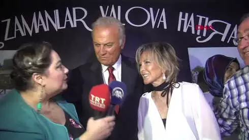 Yalova'da Nostaljik Sinema Günlerinde Filiz Akın ve Ediz Hun'a Yoğun İlgi Hd Yalova'da Nostaljik Sinema Günlerinde Filiz Akın ve Ediz Hun'a Yoğun İlgi Hd