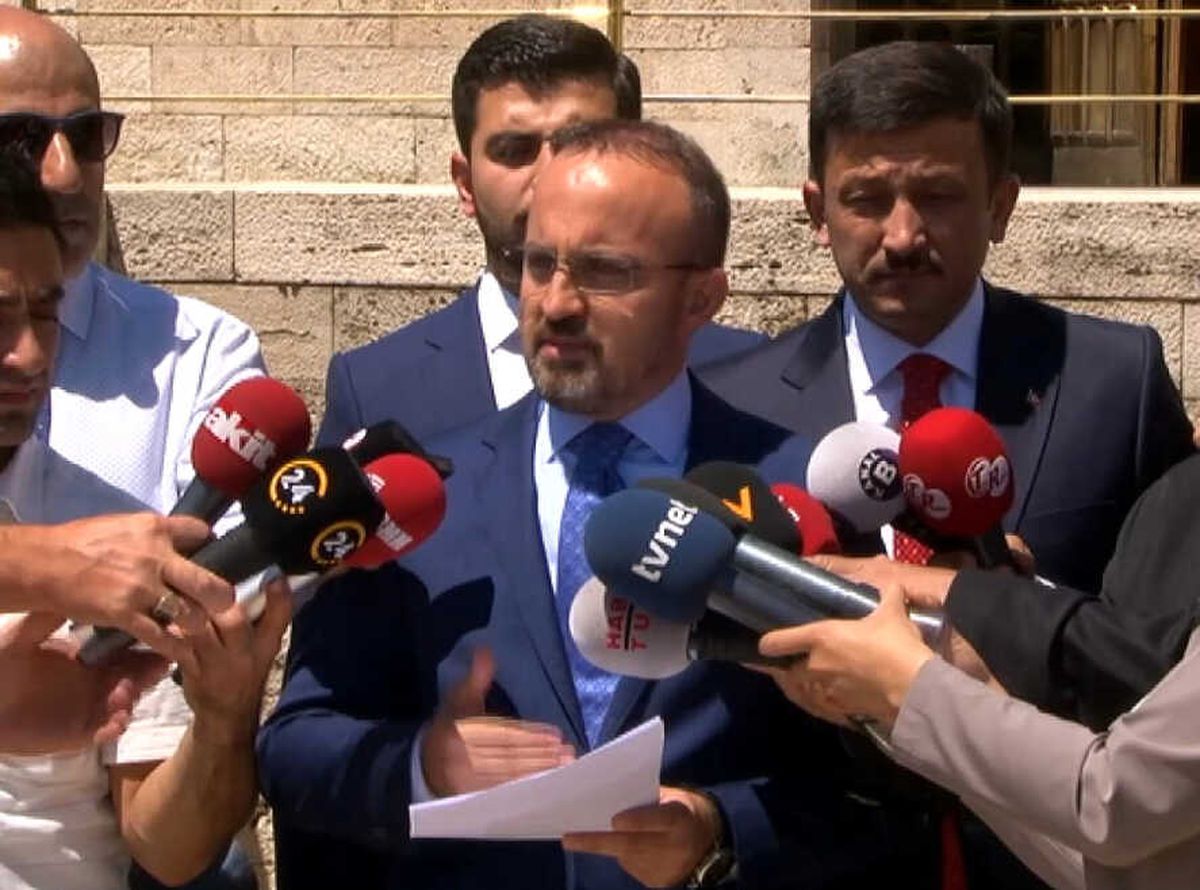 Numarası Sosyal Medyada Paylaşılan AK Partili Turan'ın Telefonunu 'Bedelli' Kilitledi