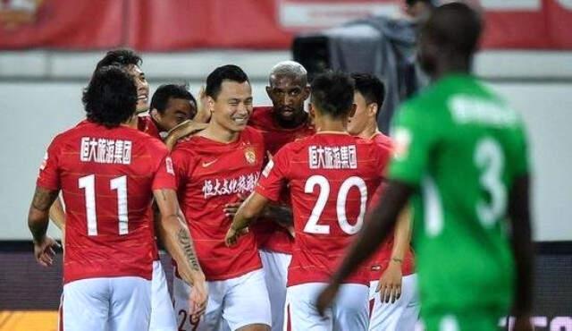 Anderson Talisca, Çin'deki İlk Maçında 3 Gol 1 Asistlik Performansla Oynadı