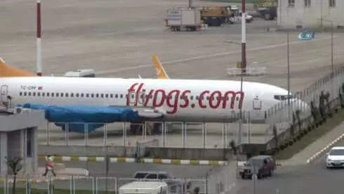 Pegasus Uçağının Kalkışta Lastiği Patladı Pegasus Uçağının Kalkışta Lastiği Patladı