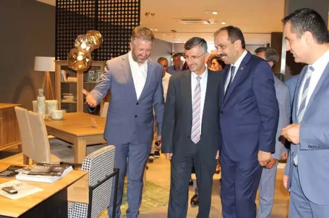 Rize'de Mobilya Mağazası Açılışı Rize'de Mobilya Mağazası Açılışı