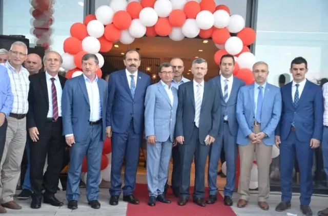 Rize'de Mobilya Mağazası Açılışı Rize'de Mobilya Mağazası Açılışı