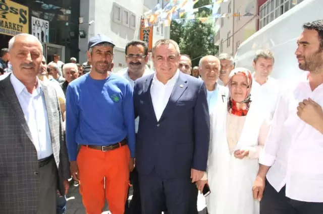 AK Parti Muş Milletvekili Şimşek Malazgirt'te AK Parti Muş Milletvekili Şimşek Malazgirt'te
