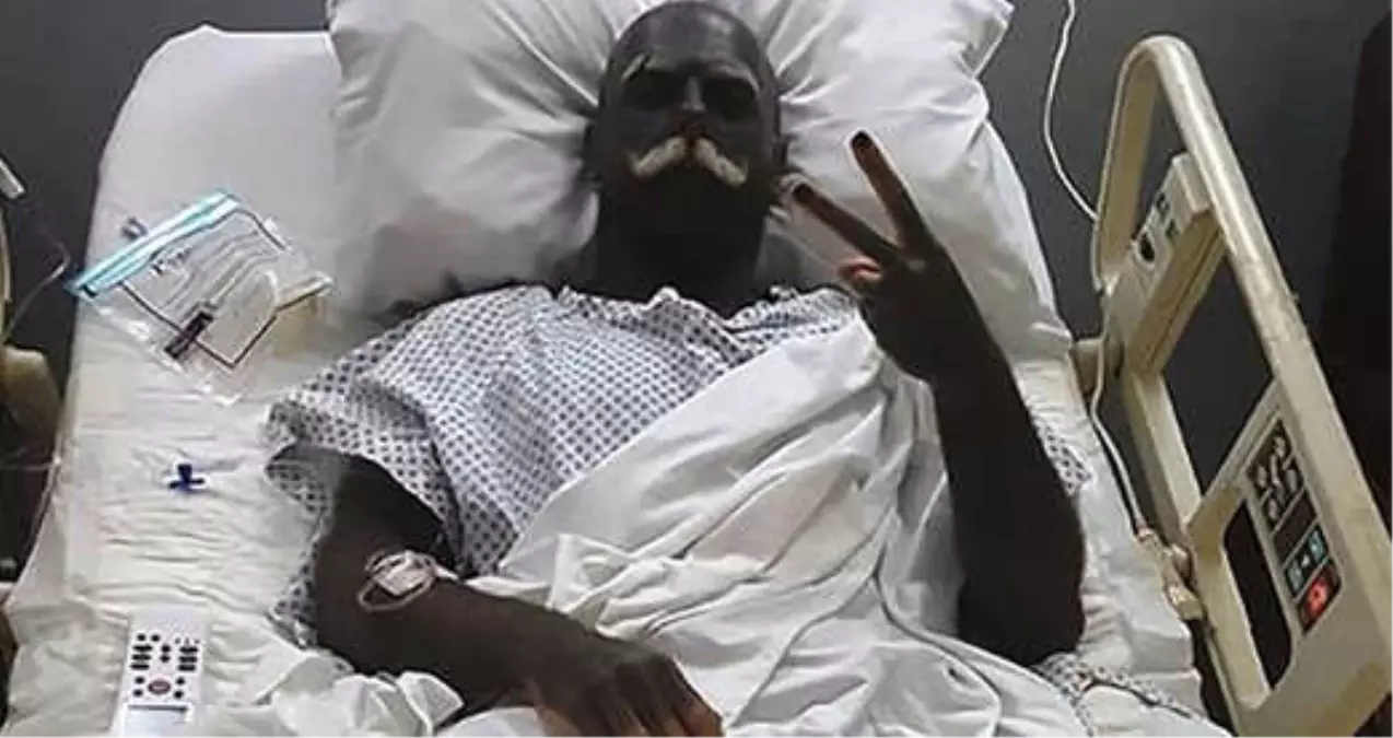 Dövme Bağımlısı Rus, Güzel Görünmediği İçin Cinsel Organını Kestirdi