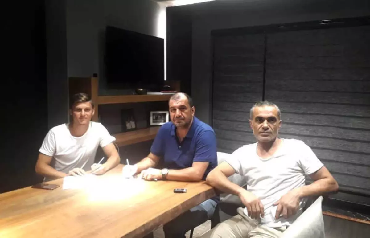 Karabükspor, Berke Sağkan'ı Transfer Etti