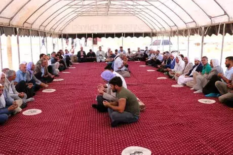 Şivan Perver'in Babası Hayatını Kaybetti (2) Şivan Perver'in Babası Hayatını Kaybetti (2)