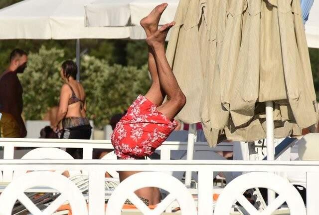 Tan Taşçı ve Sevgilisinin Yoga Görüntüleri Sosyal Medyayı Salladı