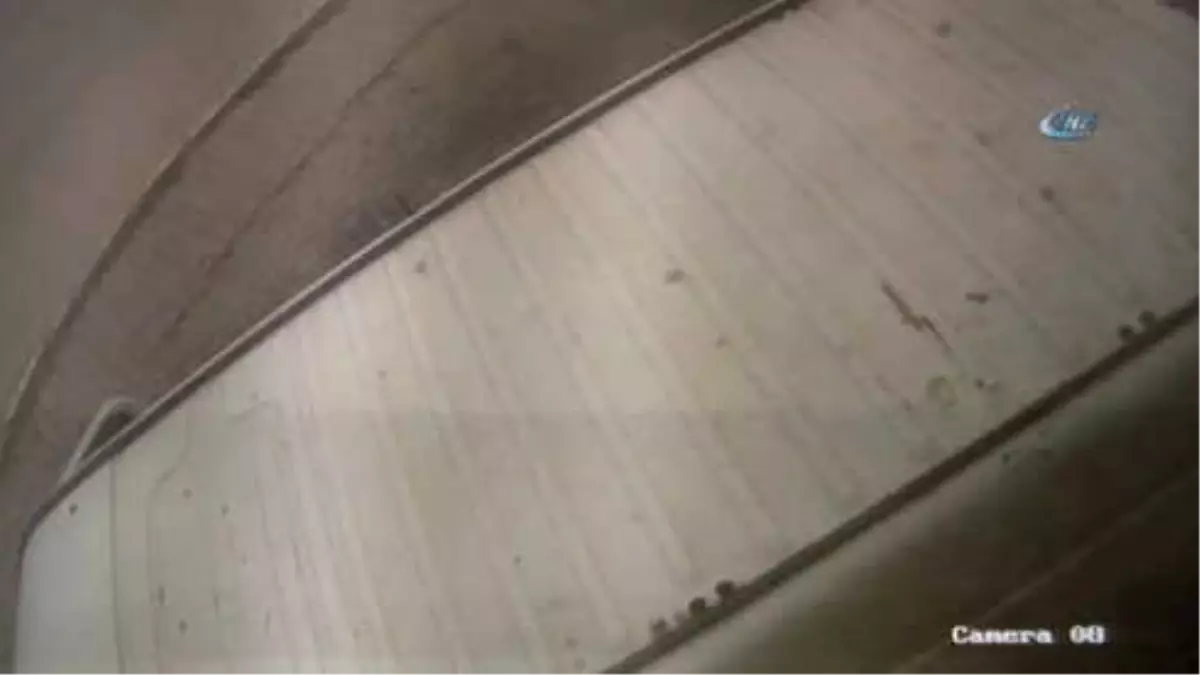 150 Bin Liralık Makine Çalan Maskeli Hırsızlar Kamerada