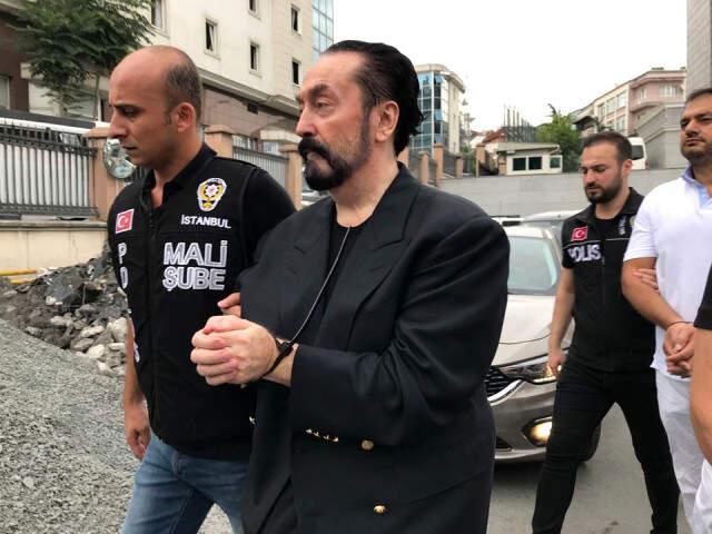 Adnan Oktar'ın Ağabeyi İlk Kez Konuştu: Dünyanın Gözü Önünde Çok Ağır İftiralar Atıyorsunuz!