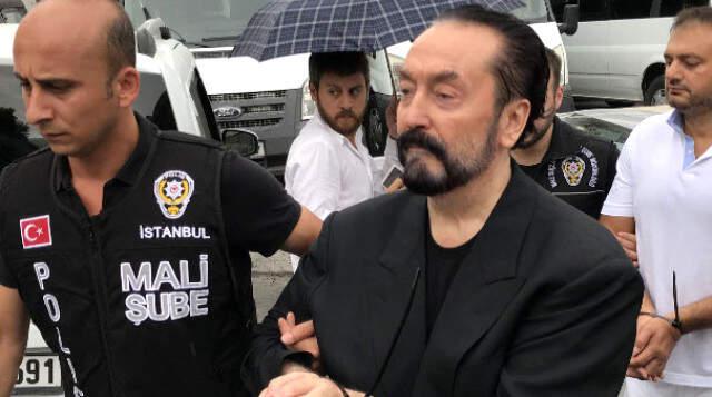 Adnan Oktar'ın Ağabeyi İlk Kez Konuştu: Dünyanın Gözü Önünde Çok Ağır İftiralar Atıyorsunuz!