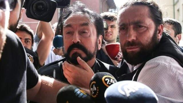 Adnan Oktar'ın Gözaltına Alınmadan Önce Son Röportajını Nevşin Mengü'ye Verdiği Ortaya Çıktı