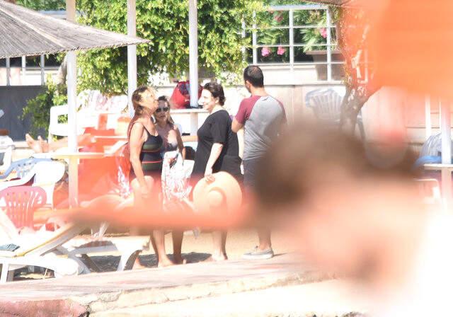 Esra Dermancıoğlu, Yeni Sevgilisiyle Eski Eşinin Yazlığında Tatil Yaptı
