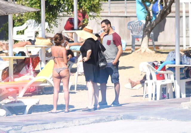 Esra Dermancıoğlu, Yeni Sevgilisiyle Eski Eşinin Yazlığında Tatil Yaptı