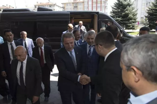 Milli Savunma Bakanı Akar Büyükşehir'de
