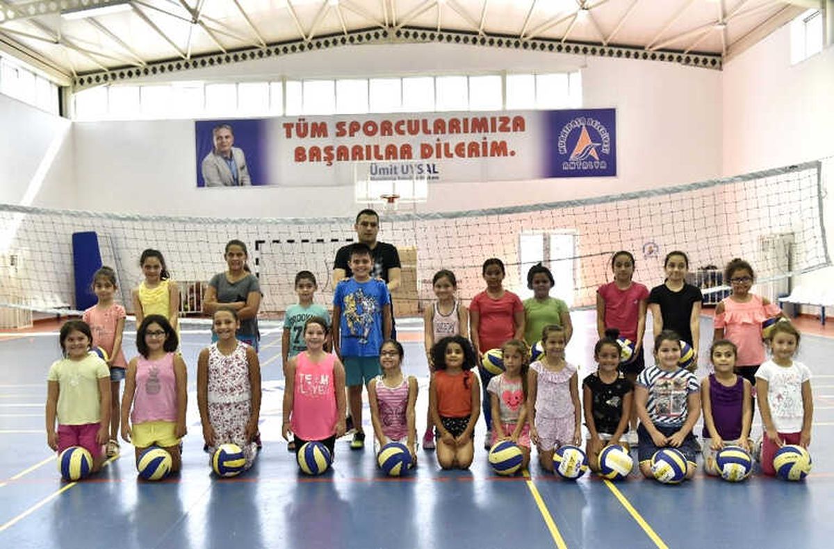 Muratpaşa'da Sporla Dolu Bir Yaz