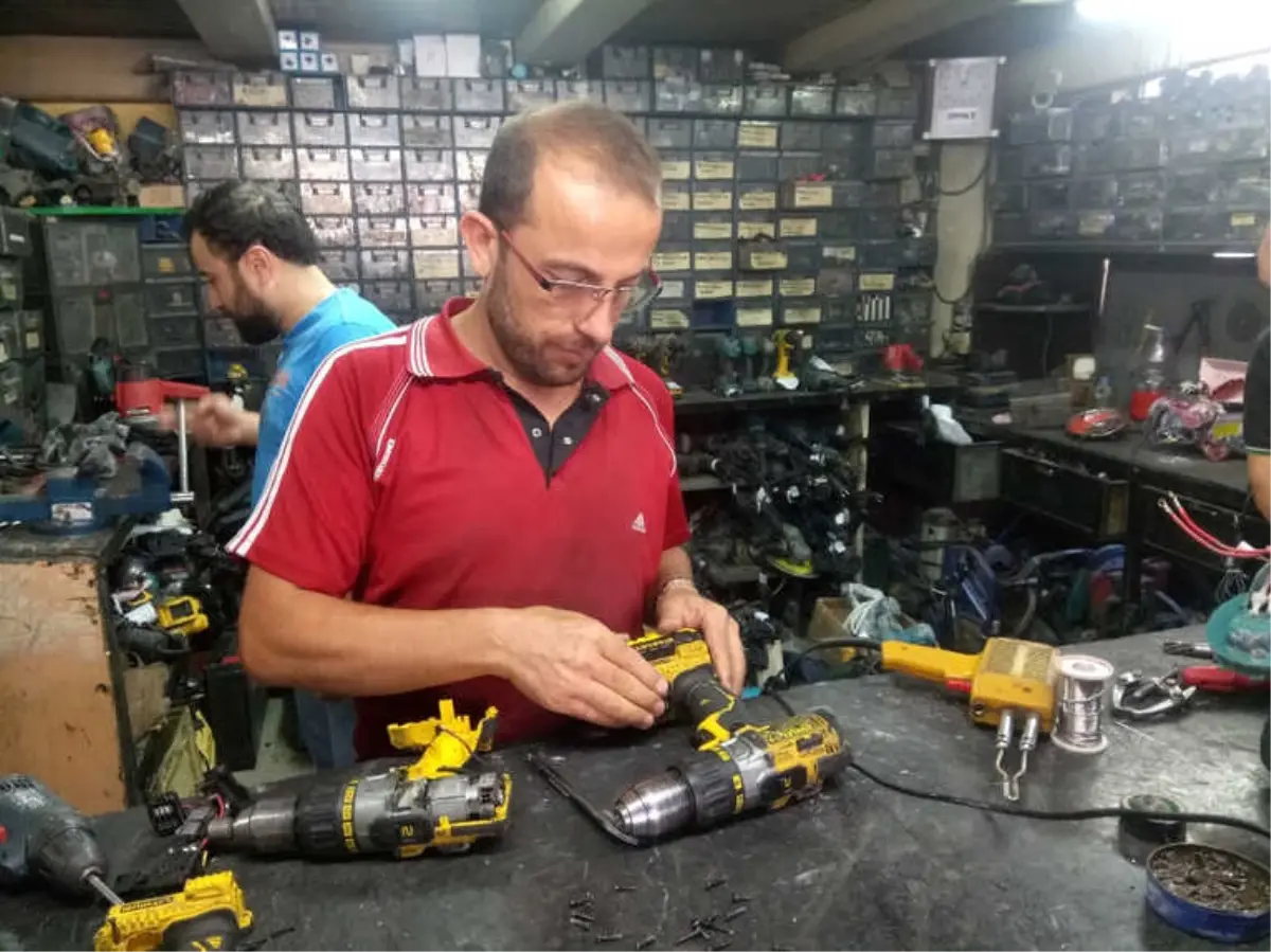 Servisten 150 Bin Liralık Makineyi Çaldılar