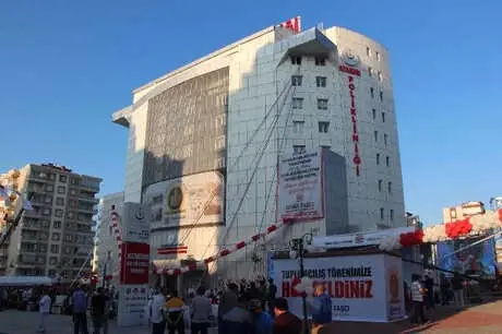 TBMM Eski Başkanı Kahraman Samsun'da Toplu Açılış Yaptı TBMM Eski Başkanı Kahraman Samsun'da Toplu Açılış Yaptı