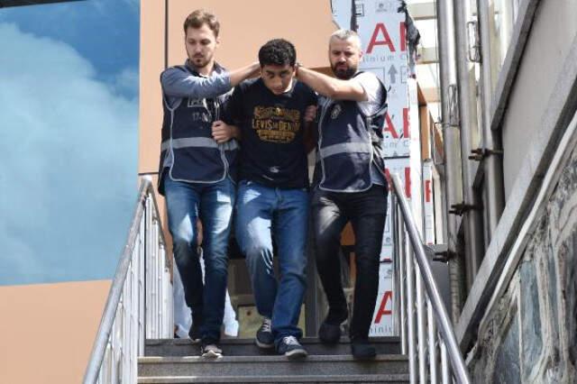 Üniversiteli Genç Kız Sokak Ortasında Taciz Edildi