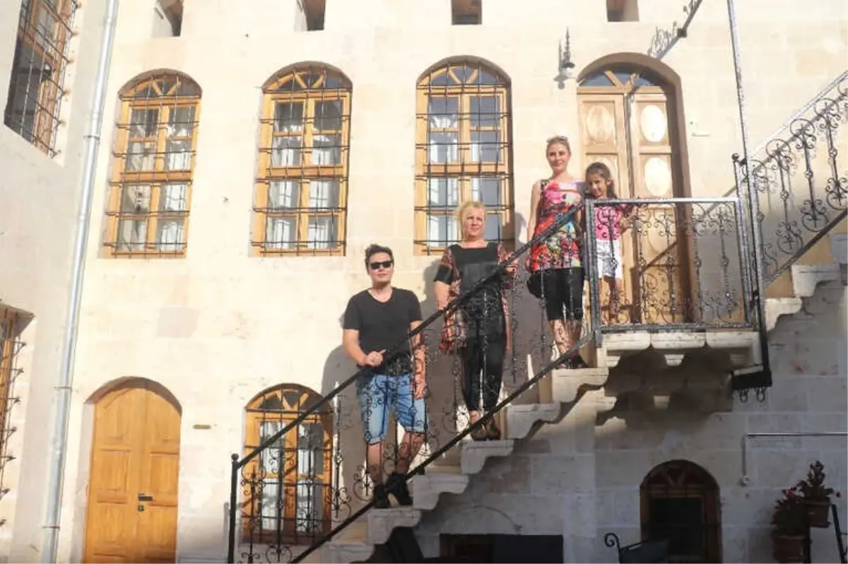 Definecilerin Harabeye Çevirdiği Evi Butik Otel Yaptı