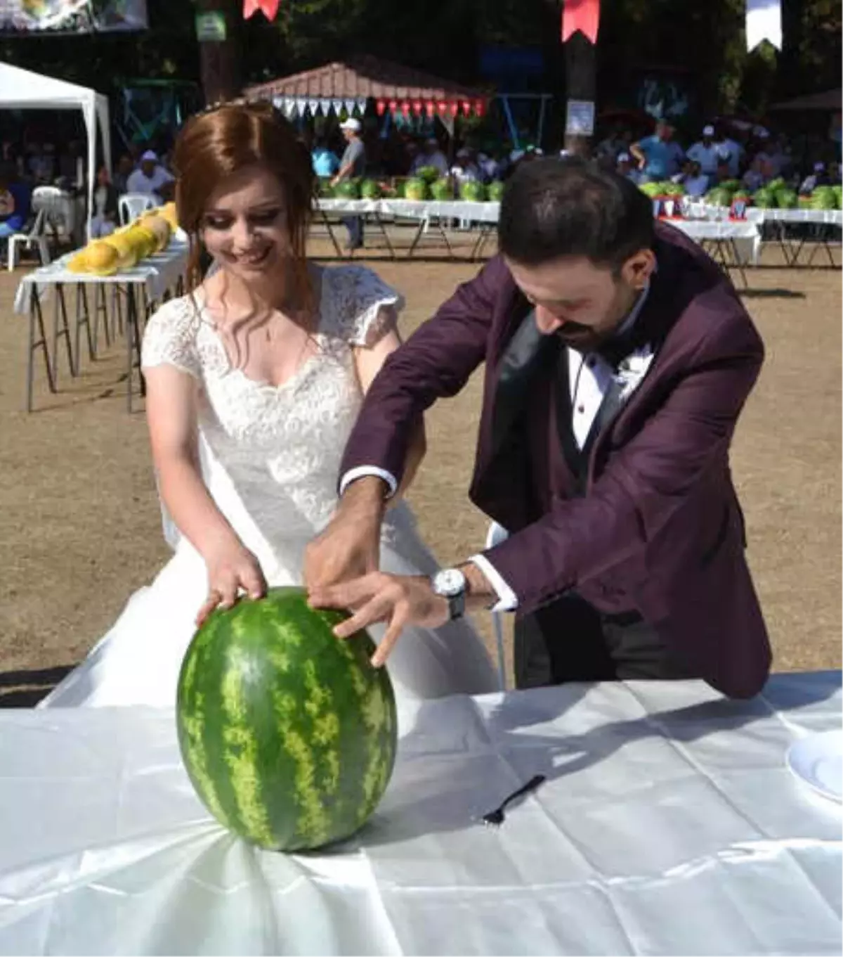 Gelin ve Damat Festivale Gelip, Kavun- Karpuz Kesti