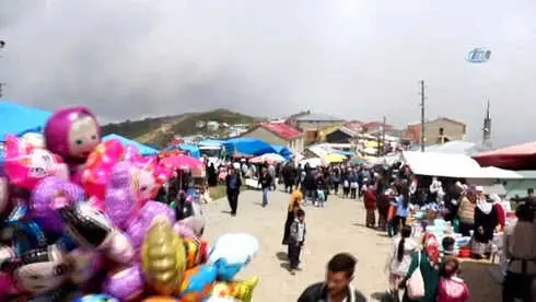 Teröre İnat Binlerce Kişi 173.güvende Yayla Şenliğinde Buluştu Teröre İnat Binlerce Kişi 173.güvende Yayla Şenliğinde Buluştu