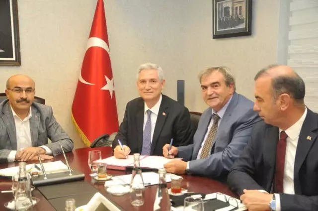 Adana'ya Girişimcilik Merkezi ve Kimya Vadisi Kuruluyor